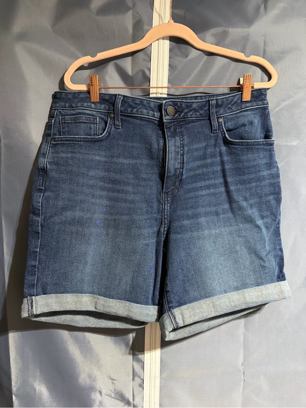 Simply Vera Vera Wang Rolled Hem Blue Denim Shorts